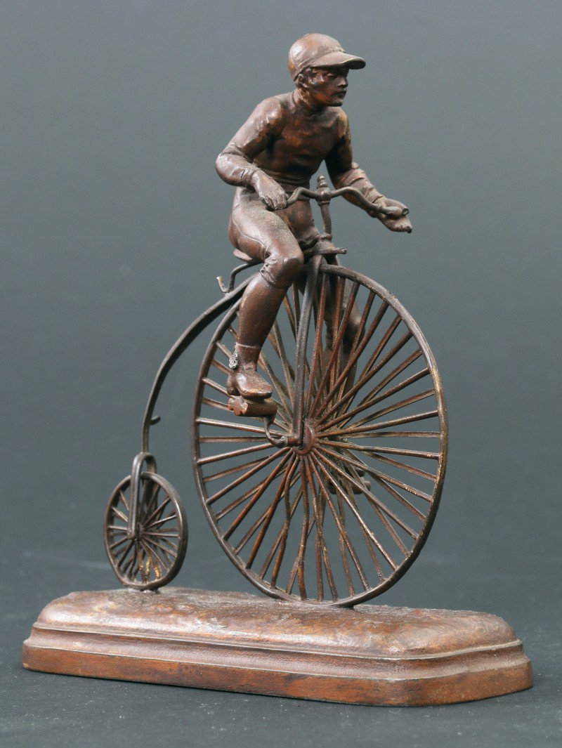 For sale: LE CHAMPION SUR GRAND BI  VELOCIPEDIE