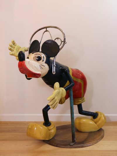 For sale: MICKEY MOUSE  DE MANEGE-CAROUSEL