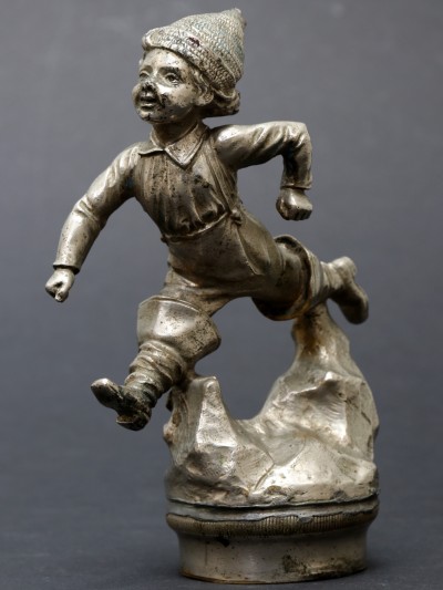 For sale: LE PETIT POUCET MASCOTTE AUTOMOBILE