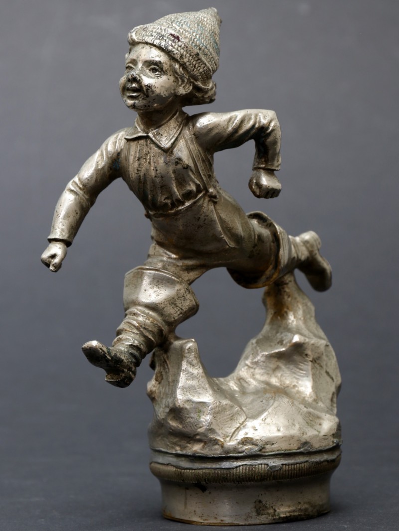 For sale: LE PETIT POUCET MASCOTTE AUTOMOBILE