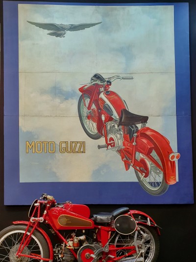 For sale: MOTO GUZZI  PANNEAU PUBLICITAIRE HUILE SUR PANNEAU PROJET ORIGINAL