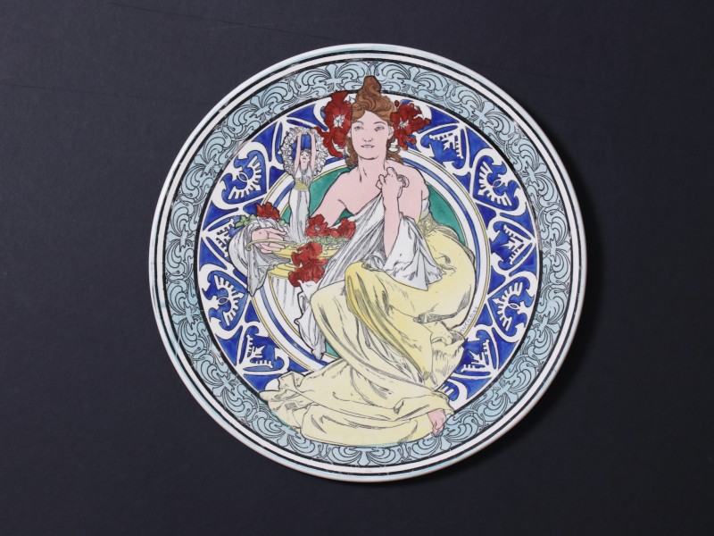 For sale: MUCHA L'AUTOMNE GRAND PLAT ROND DÉCORATIF EN FAIENCE  EMAILLÉ À DÉCOR POLYCHROME