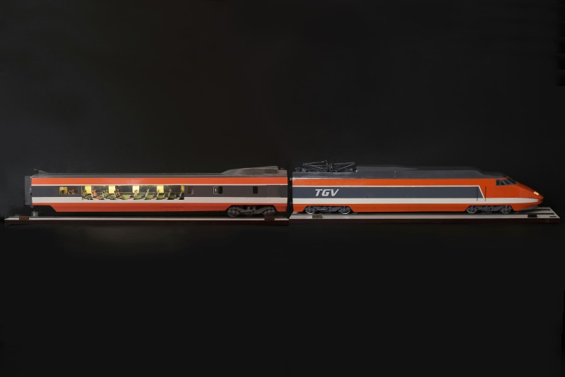 For sale: TGV TRAIN GRANDE VITESSE  SNCF MAQUETTE GRAND MODELE ARMA AGENCE SNCF