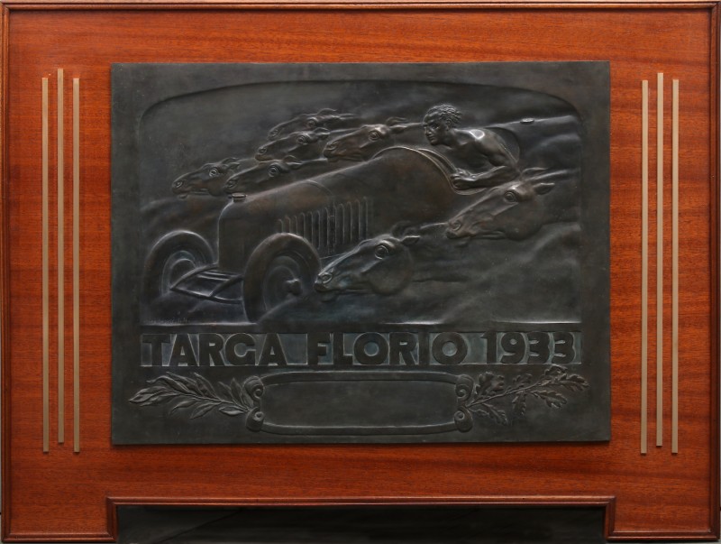 For sale: TROPHÉE AUTOMOBILE  TARGA FLORIO  SICILE 1933 ALFA ROMEO 8C