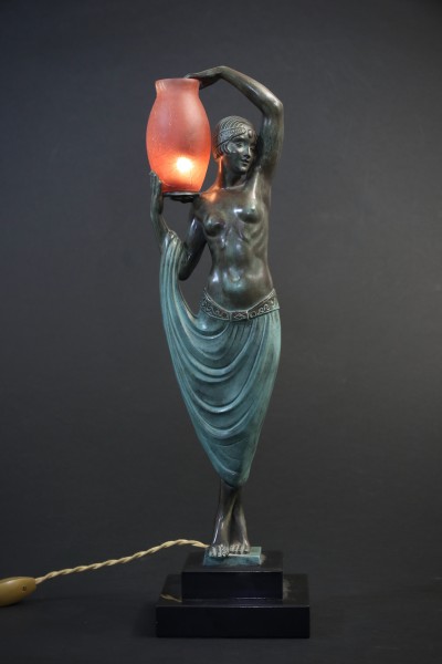 For sale: ODALISQUE LAMPE SCULPTURE FEMME ART DECO par FAYRAL