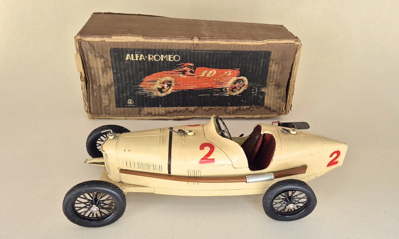 For sale: ALFA ROMEO P2 CIJ  IVOIRE RARE VERSION AVEC BOITE ORIGINAL