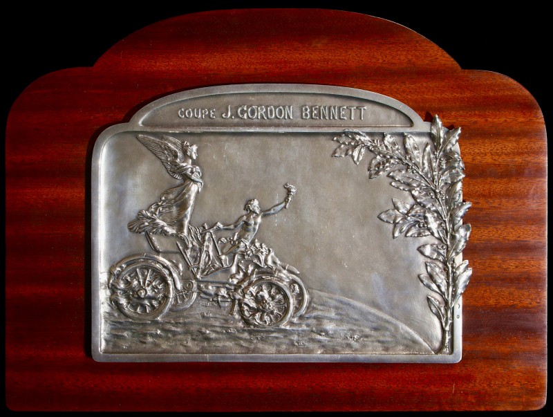 For sale: GRANDE PLAQUE HISTORIQUE en ARGENT MASSIF TROPHEE COUPE GORDON BENNETT