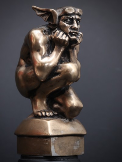 For sale: MASCOTTE AUTOMOBILE POUR BOUCHON DE RADIATEUR - VERTIGE DE LA VITESSE