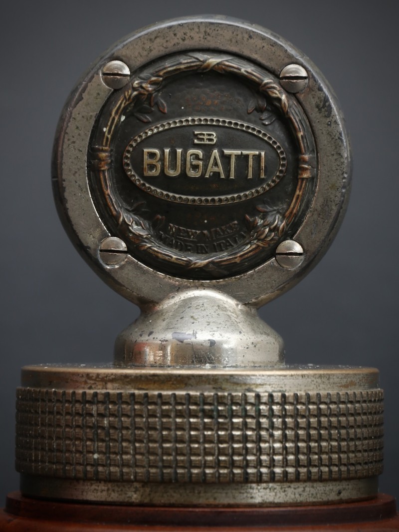 For sale: BOUCHON DE RADIATEUR THERMOMÈTRE POUR AUTOMOBILES BUGATTI